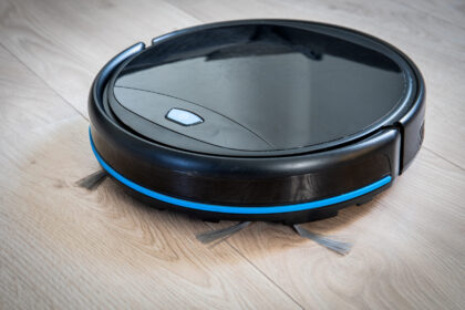 robot aspirateur maison